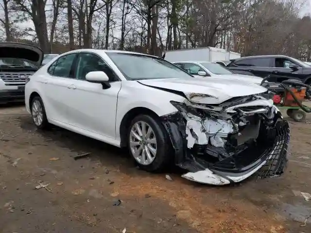 4T1C11AK6LU316754 2020 TOYOTA CAMRY-3