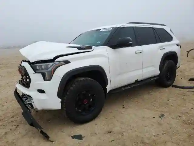 7SVAAABA5PX009815 2023 TOYOTA SEQUOIA-0