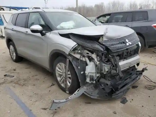 JA4J4TA88NZ015812 2022 MITSUBISHI OUTLANDER-3