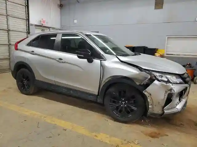 JA4AT4AA8JZ065552 2018 MITSUBISHI ECLIPSE-3