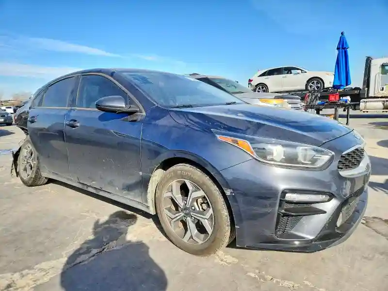 3KPF24AD0ME373386 2021 KIA FORTE-3