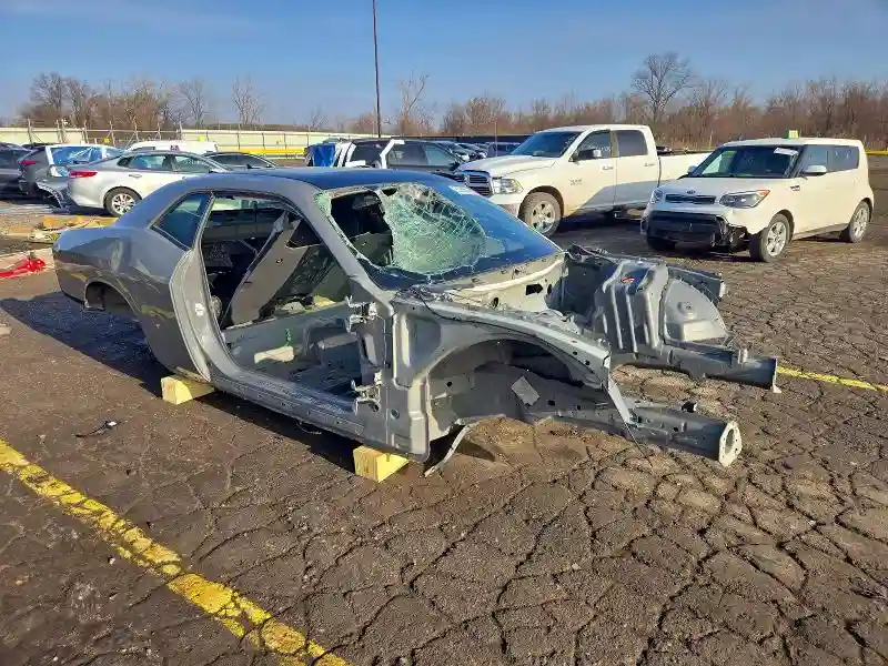 2C3CDZFJ3KH525644 2019 DODGE CHALLENGER-3