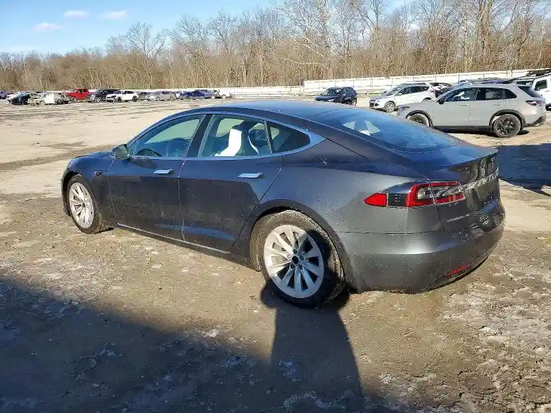 5YJSA1E20HF207460 2017 TESLA MODEL S-1