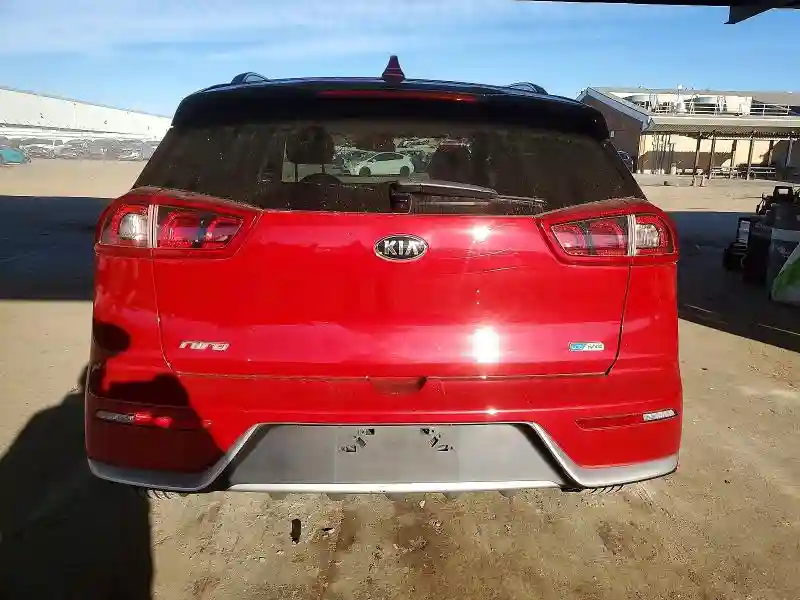 KNDCC3LC8H5086264 2017 KIA NIRO-5