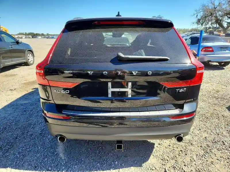YV4A22RK7J1043290 2018 VOLVO XC60-5