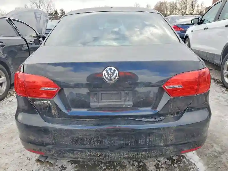3VW1K7AJ8EM333496 2014 VOLKSWAGEN JETTA-5