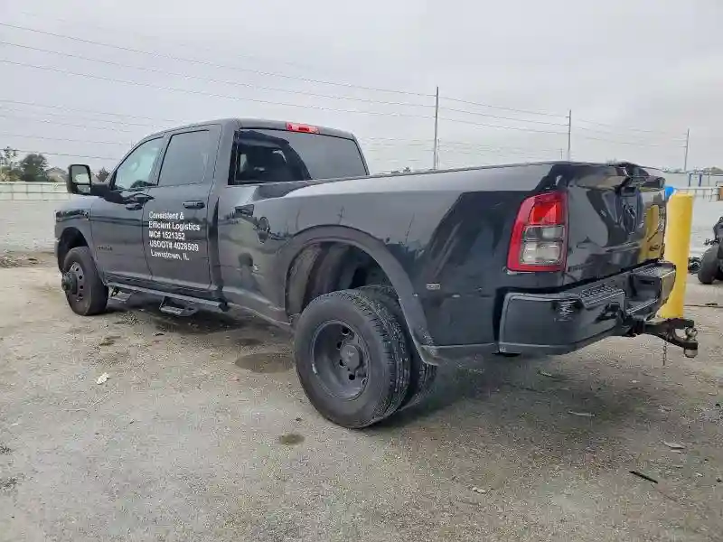 3C63RRHL4RG137982 2024 RAM 3500-1