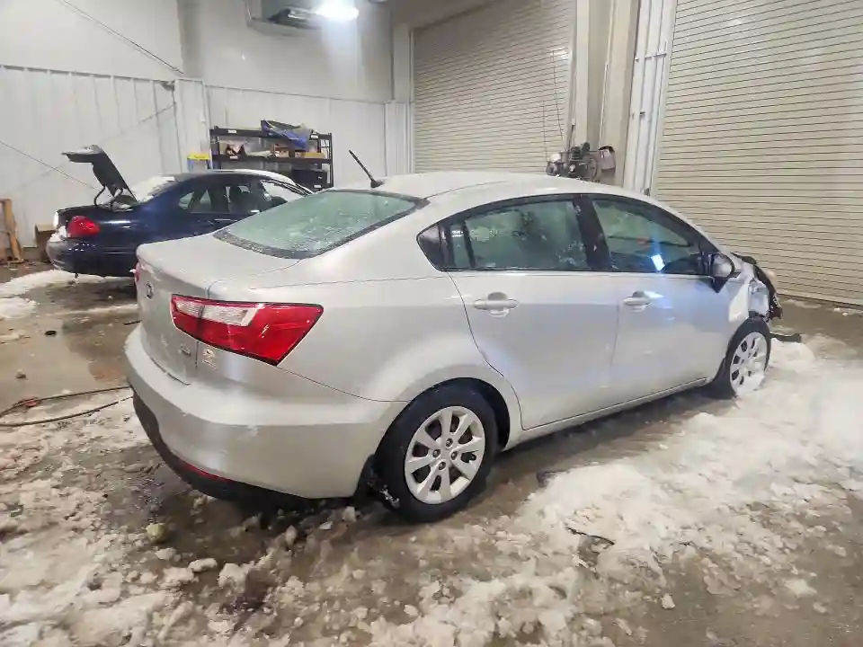 KNADM4A33H6108835 2017 KIA RIO-2