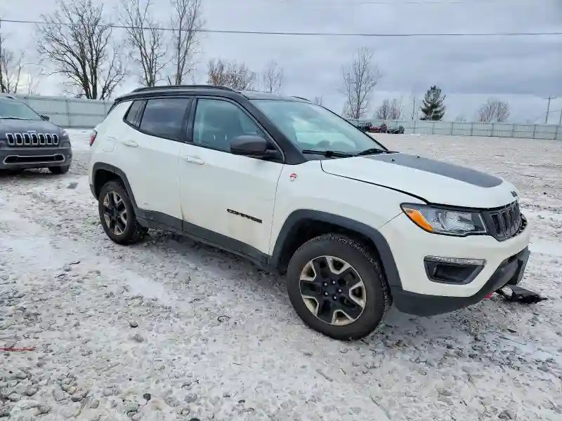 3C4NJDDB7JT467216 2018 JEEP COMPASS-3
