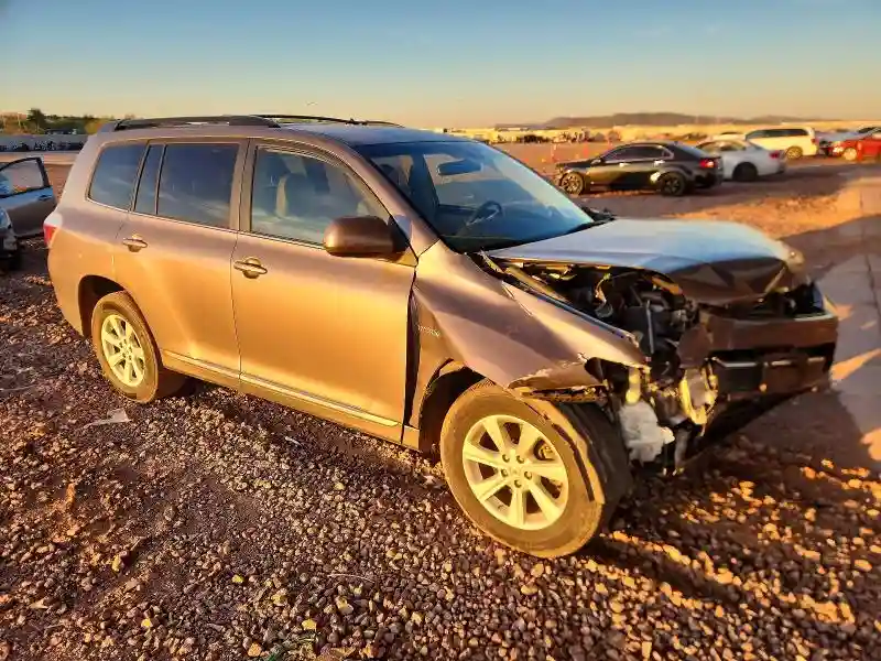 JTEBC3EH8D2016078 2013 TOYOTA HIGHLANDER-3