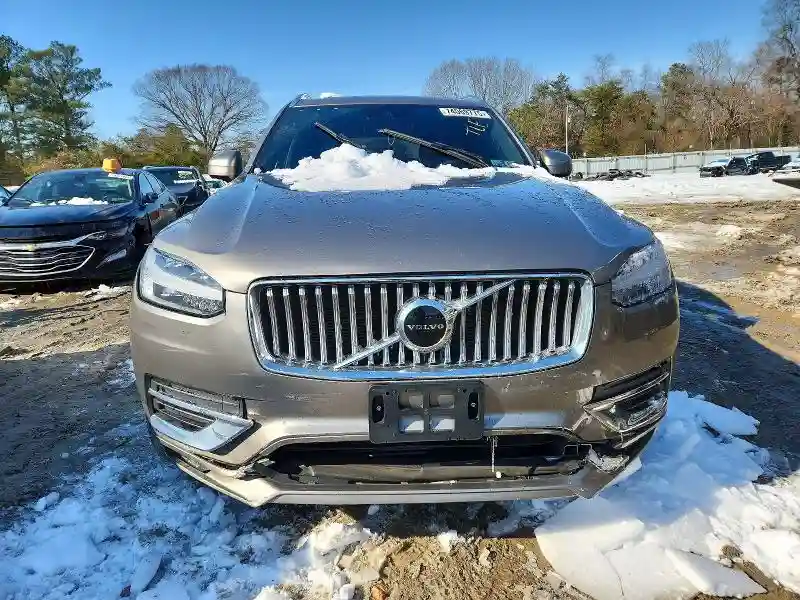 YV4A22PL1L1611905 2020 VOLVO XC90-4