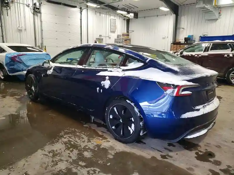 LRW3E7FA2RC276485 2024 TESLA MODEL 3-1