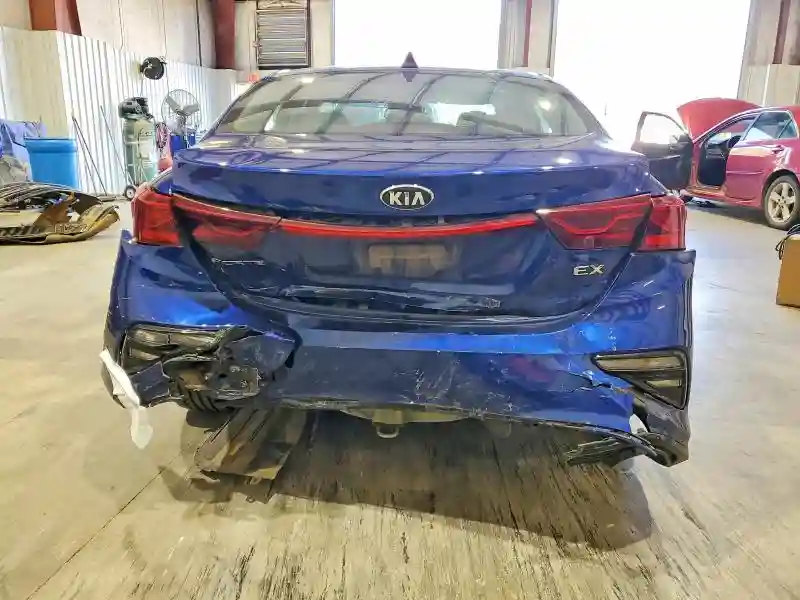 3KPF54AD6ME403515 2021 KIA FORTE-5