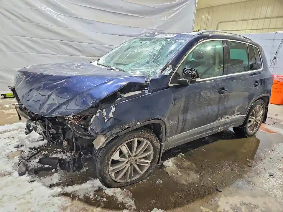 WVGBV7AX2BW530447 2011 VOLKSWAGEN TIGUAN-0