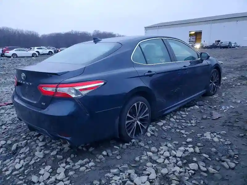 4T1G11AK9LU877631 2020 TOYOTA CAMRY-2