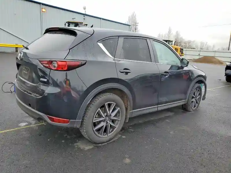 JM3KFBCM9J0338832 2018 MAZDA CX-5-2