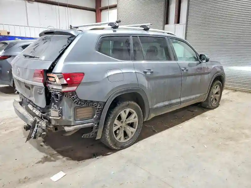 1V2LR2CA3JC530240 2018 VOLKSWAGEN ATLAS-2