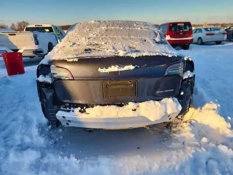 5YJ3E1EB7KF386242 2019 TESLA MODEL 3-5