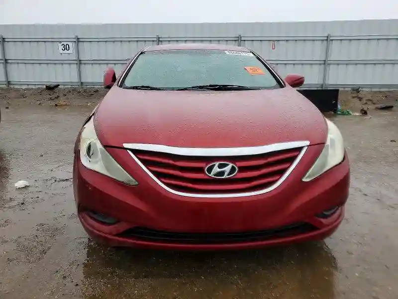 5NPEB4AC4BH289776 2011 HYUNDAI ACCENT-4