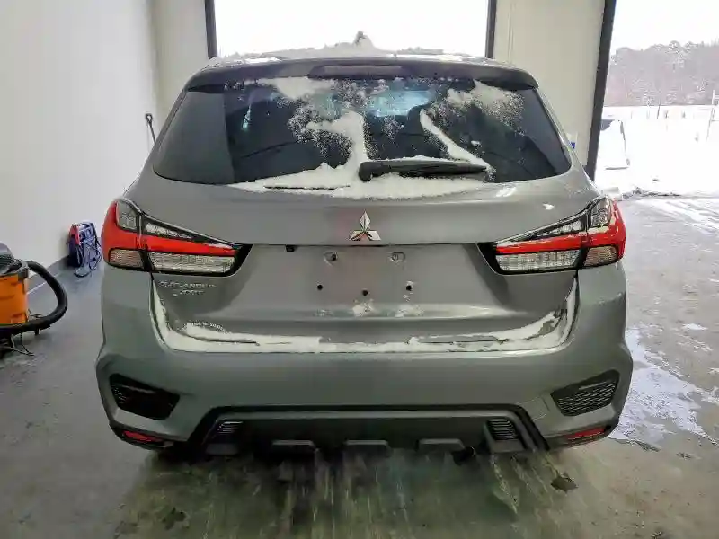 JA4APUAU1MU004009 2021 MITSUBISHI OUTLANDER-5