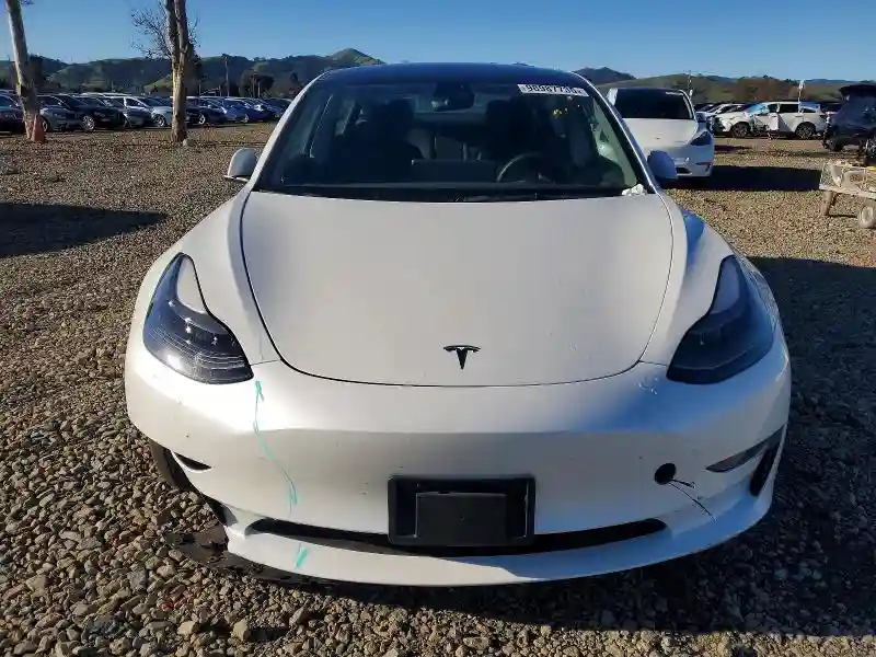 5YJ3E1EA6PF497475 2023 TESLA MODEL 3-4