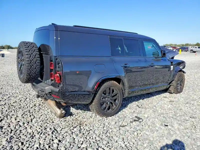 SALEWFEU2R2353773 2024 LAND ROVER DEFENDER-2
