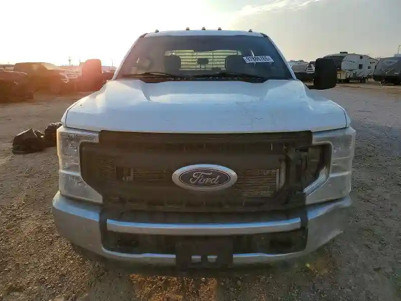 1FD8W3GT5MED98832 2021 FORD F350-4
