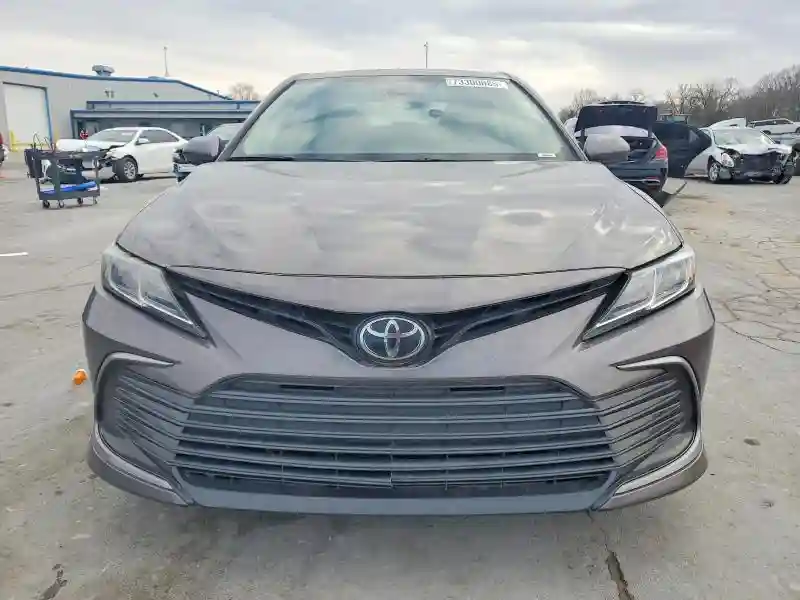 4T1C11AK8NU698546 2022 TOYOTA CAMRY-4