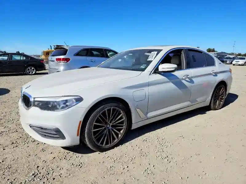 WBAJA9C50JB033256 2018 BMW 5 SERIES-0