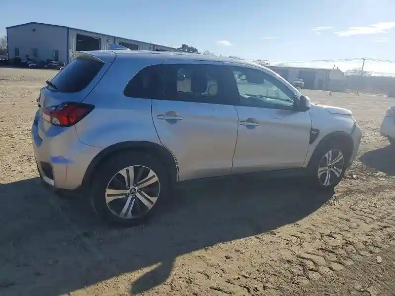 JA4APUAU6MU034929 2021 MITSUBISHI OUTLANDER-2