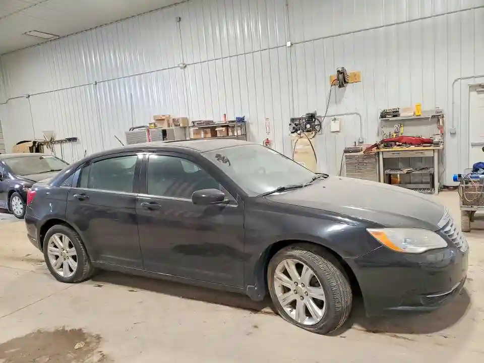 1C3BC1FB5BN612199 2011 CHRYSLER 200-3