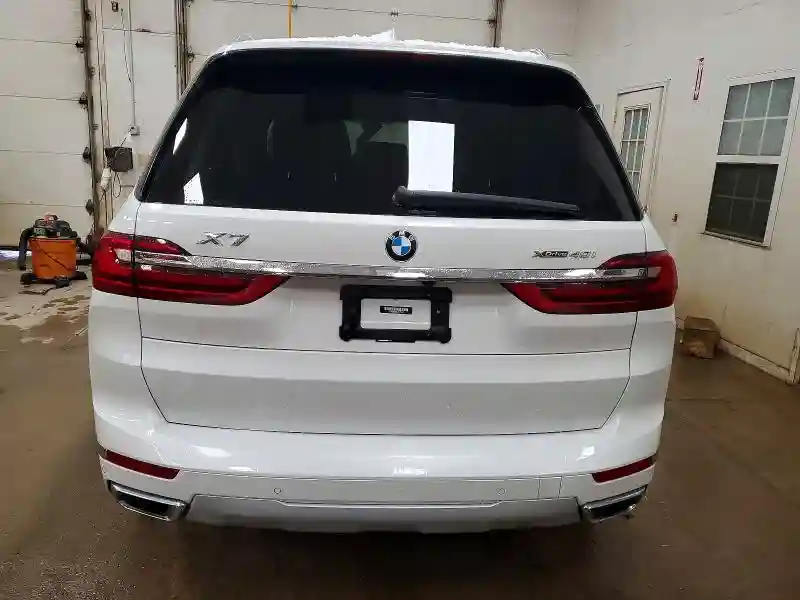 5UXCW2C08N9K75457 2022 BMW X7-5
