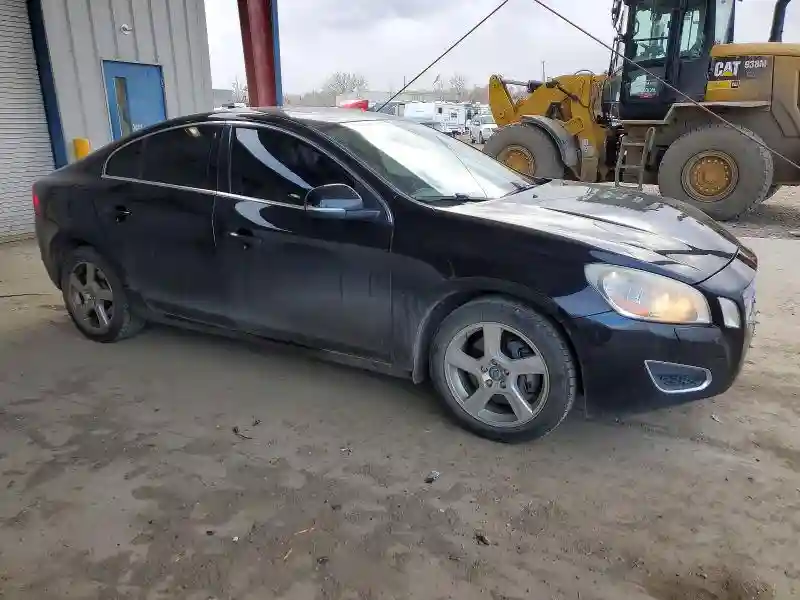 YV1622FS8C2130703 2012 VOLVO S60-3