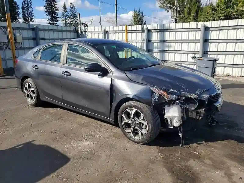 3KPF24AD1LE169775 2020 KIA FORTE LXS-3