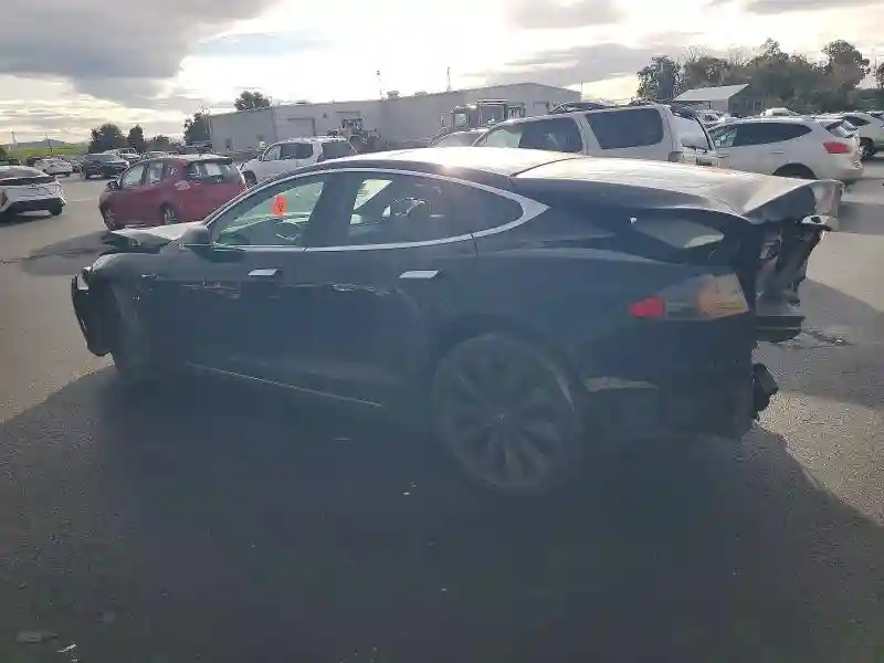 5YJSA1E28HF219758 2017 TESLA MODEL S-1