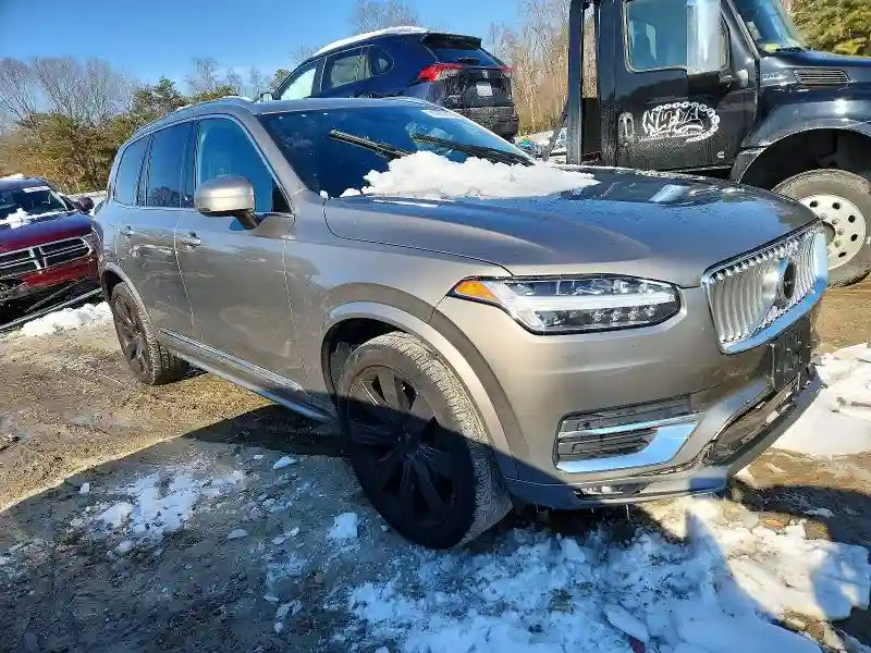 YV4A22PL1L1611905 2020 VOLVO XC90-3