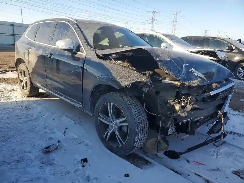 YV4A22RM7J1025826 2018 VOLVO XC60-3