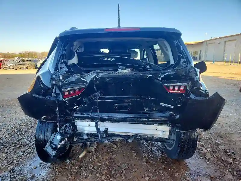 3C4NJDBB0NT120996 2022 JEEP COMPASS-5