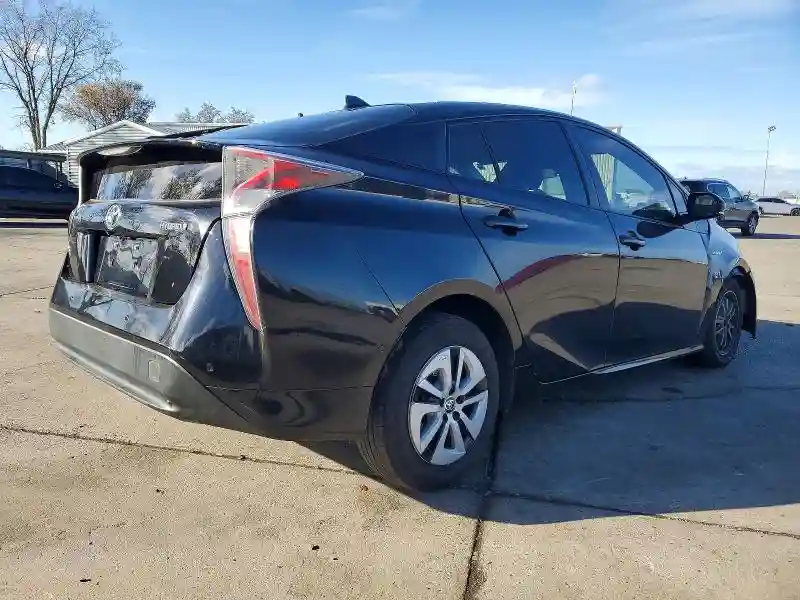 JTDKBRFUXJ3073118 2018 TOYOTA PRIUS-2