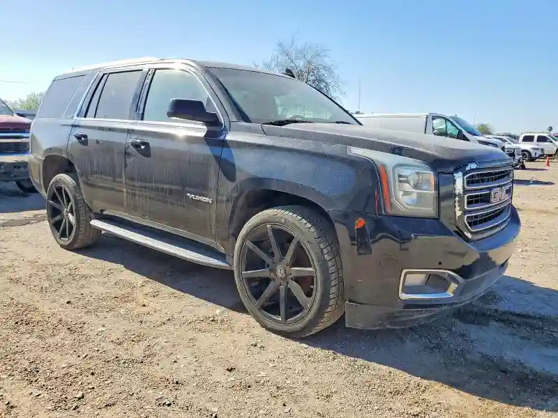 1GKS1AKC6JR137464 2018 GMC YUKON-3