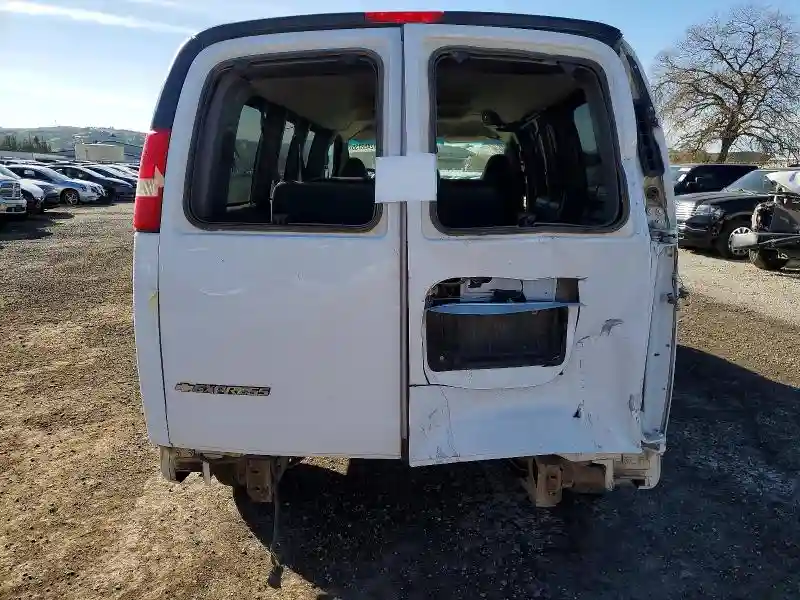 1GAWGFFF9H1346504 2017 CHEVROLET EXPRESS-5