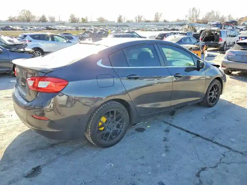 1G1BE5SM5H7175430 2017 CHEVROLET CRUZE-2