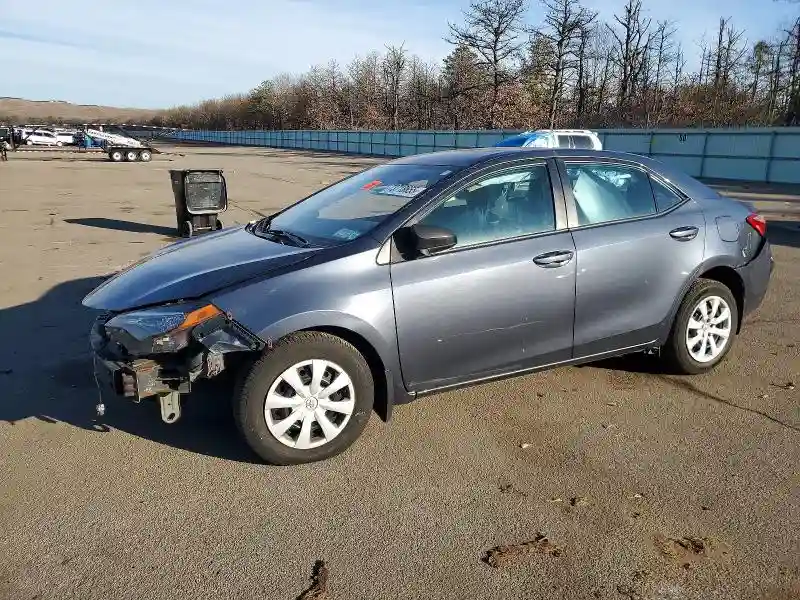 5YFBURHE8JP855666 2018 TOYOTA COROLLA-0