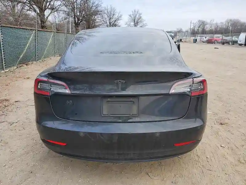 5YJ3E1EA6KF296829 2019 TESLA MODEL 3-5