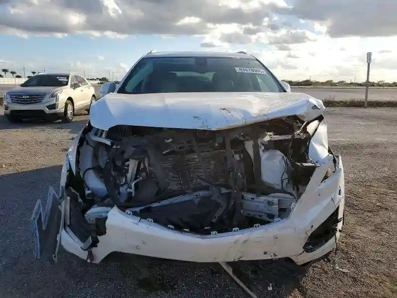 1GYKNCRS8JZ182473 2018 CADILLAC XT5-4