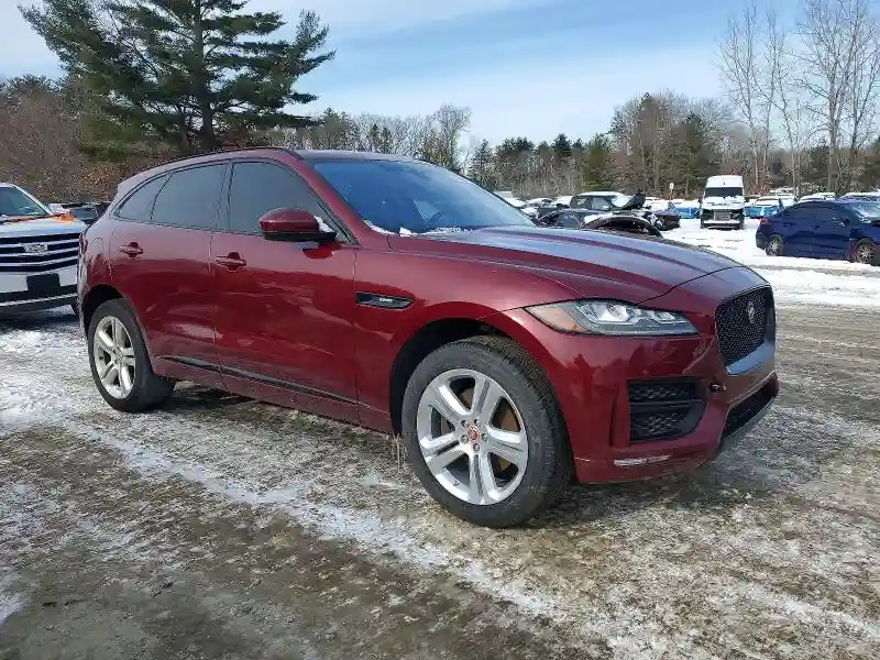 SADCL2BV1HA084252 2017 JAGUAR F-PACE-3