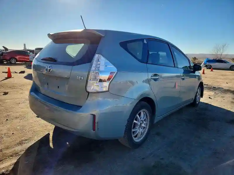 JTDZN3EUXD3192909 2013 TOYOTA PRIUS-2
