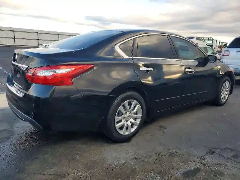 1N4AL3AP5HC262038 2017 NISSAN ALTIMA-2