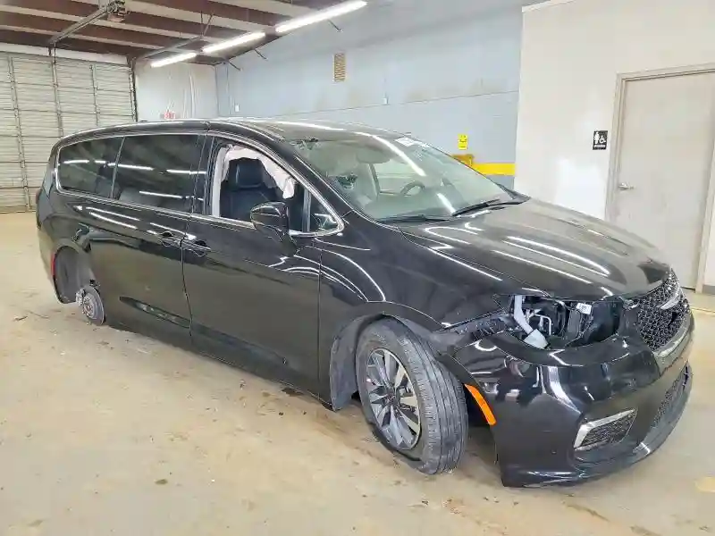 2C4RC1S74RR130607 2024 CHRYSLER PACIFICA-3