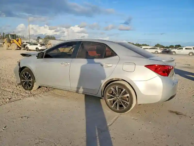 5YFBURHE8JP807150 2018 TOYOTA COROLLA-1